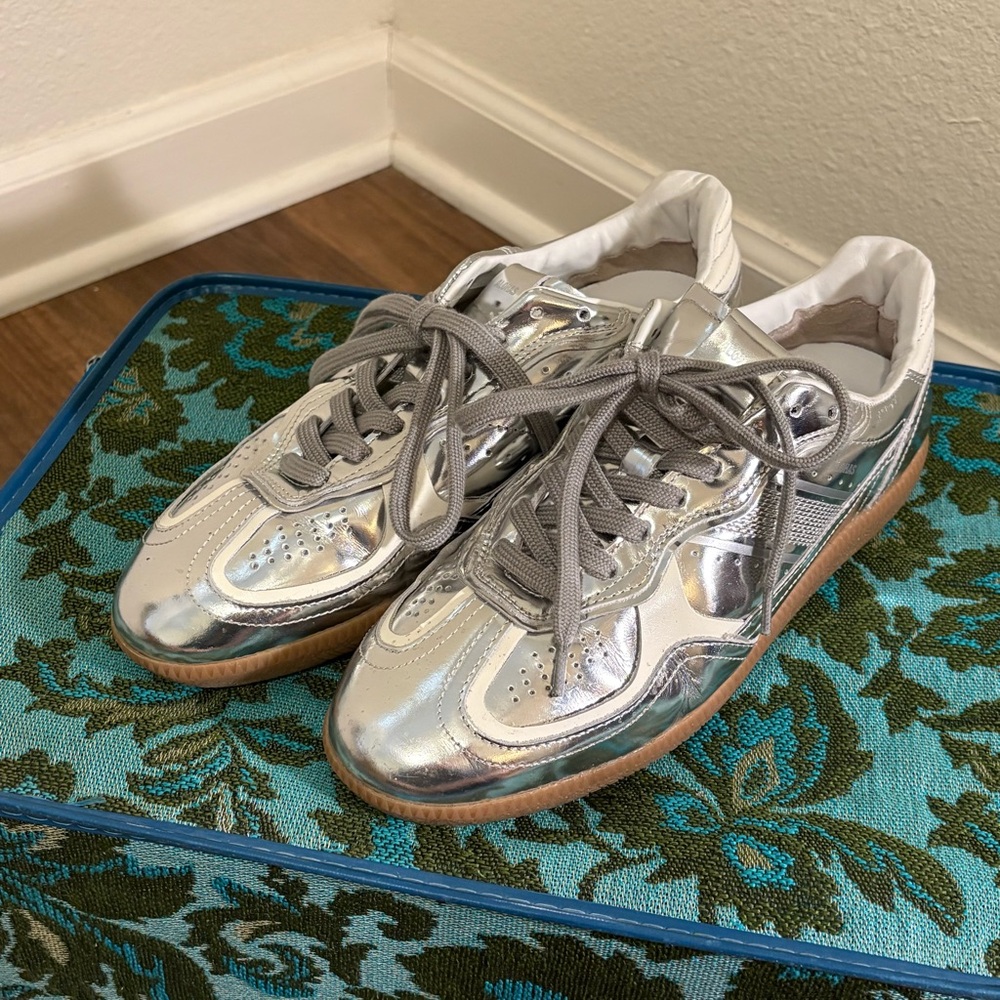 ALOHAS Silver Metallic Sneakers with Gum Sole